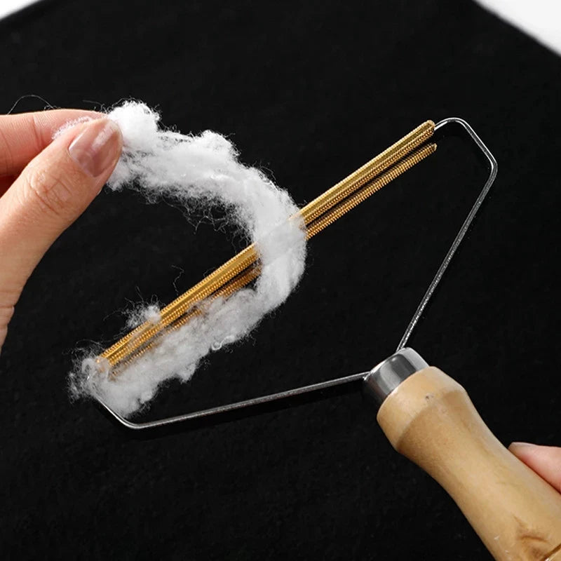 Brosse Anti-Peluches Réutilisable – Élimine Poils, Cheveux et Peluches en un seul passage